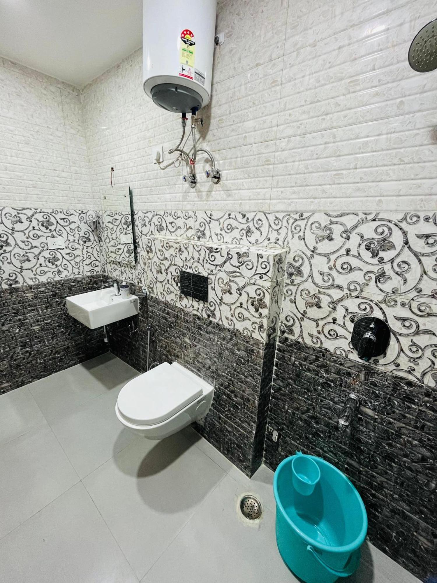 Townhouse Happy Habitat Guest House Greater Noida Exteriör bild